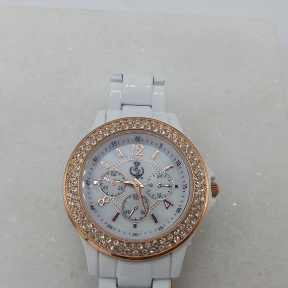 ✔️Premier Designs Rose Gold & White Watch - Picture 4 of 8